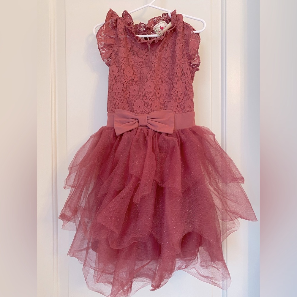 Mauve girly dress. Size 6